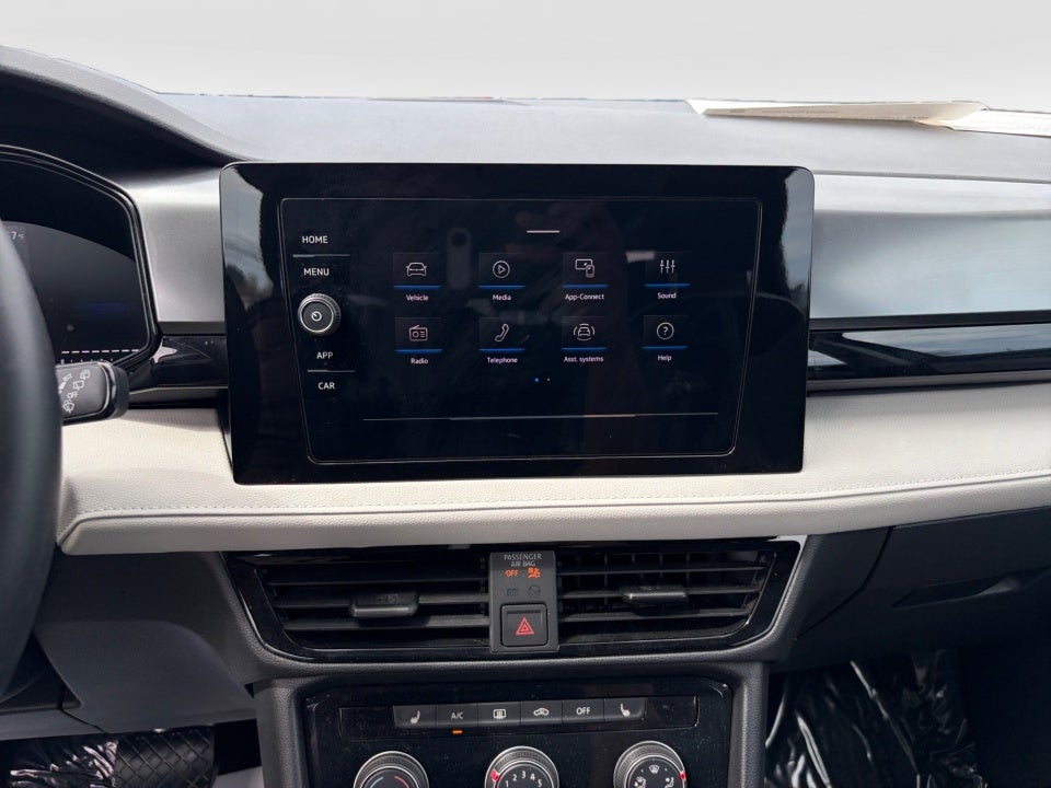 2025 Volkswagen Taos 1.5T S