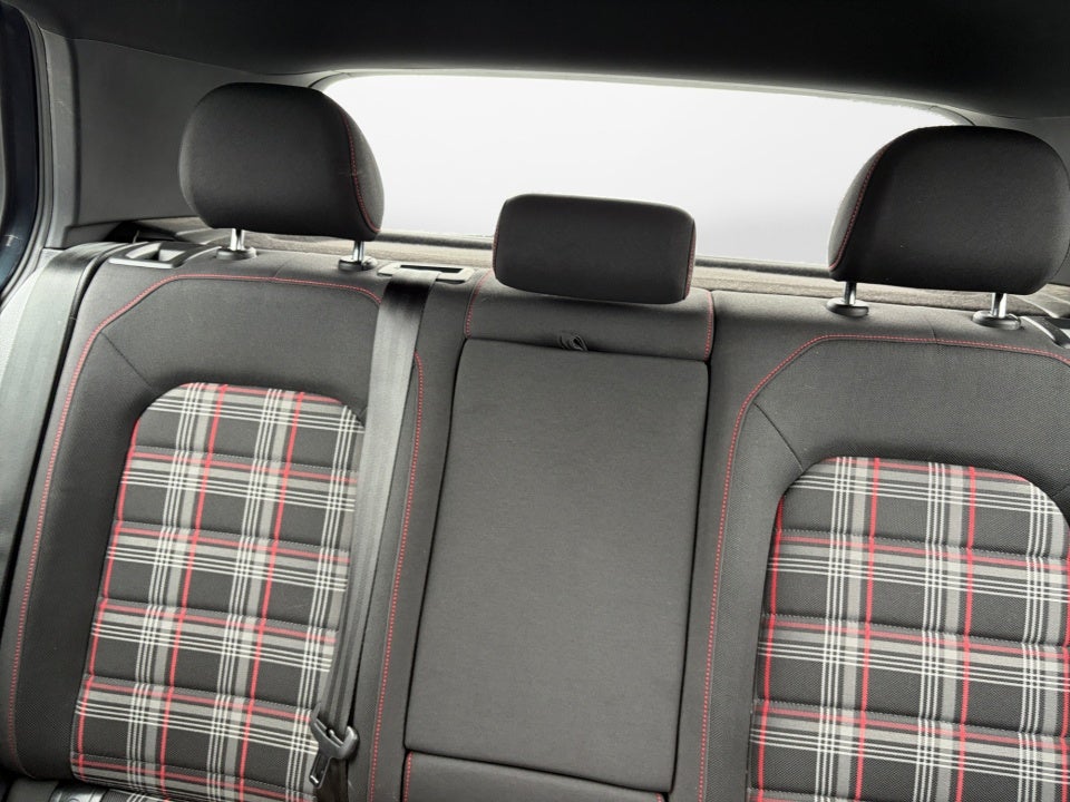 2019 Volkswagen Golf GTI 2.0T SE