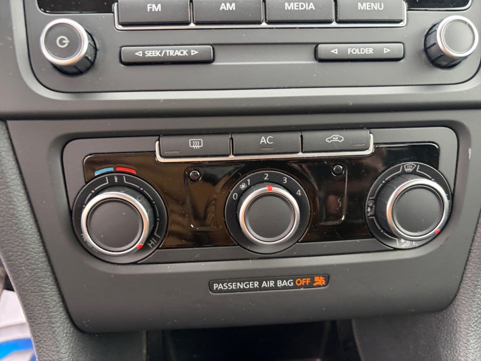 2012 Volkswagen Golf 2.5L 2-Door