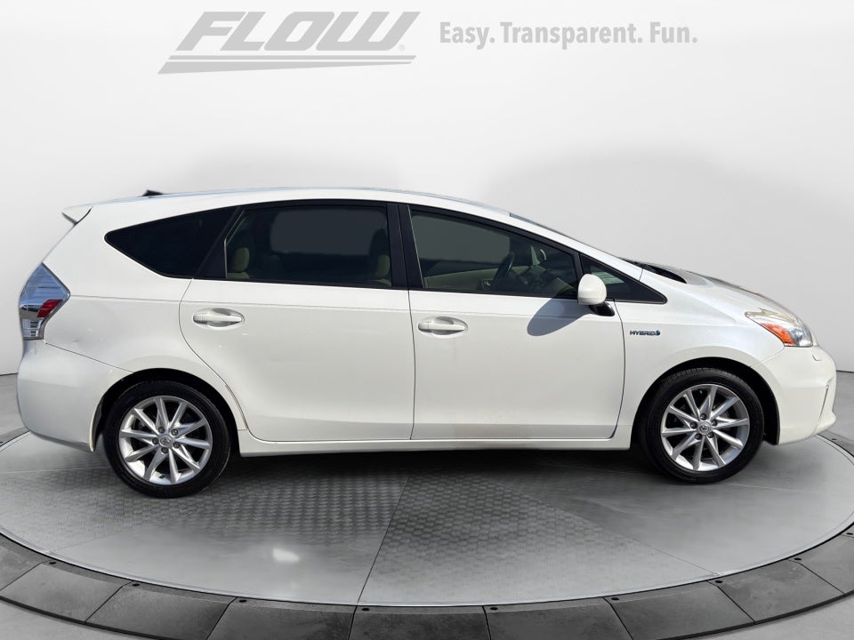 2013 Toyota Prius v Five