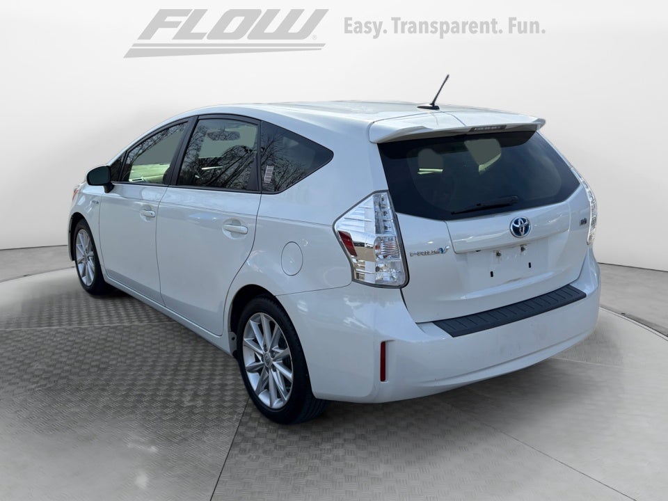 2013 Toyota Prius v Five