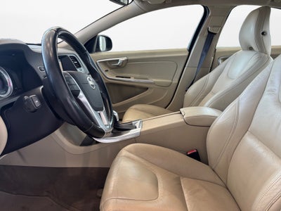 2013 Volvo S60 T6 Platinum