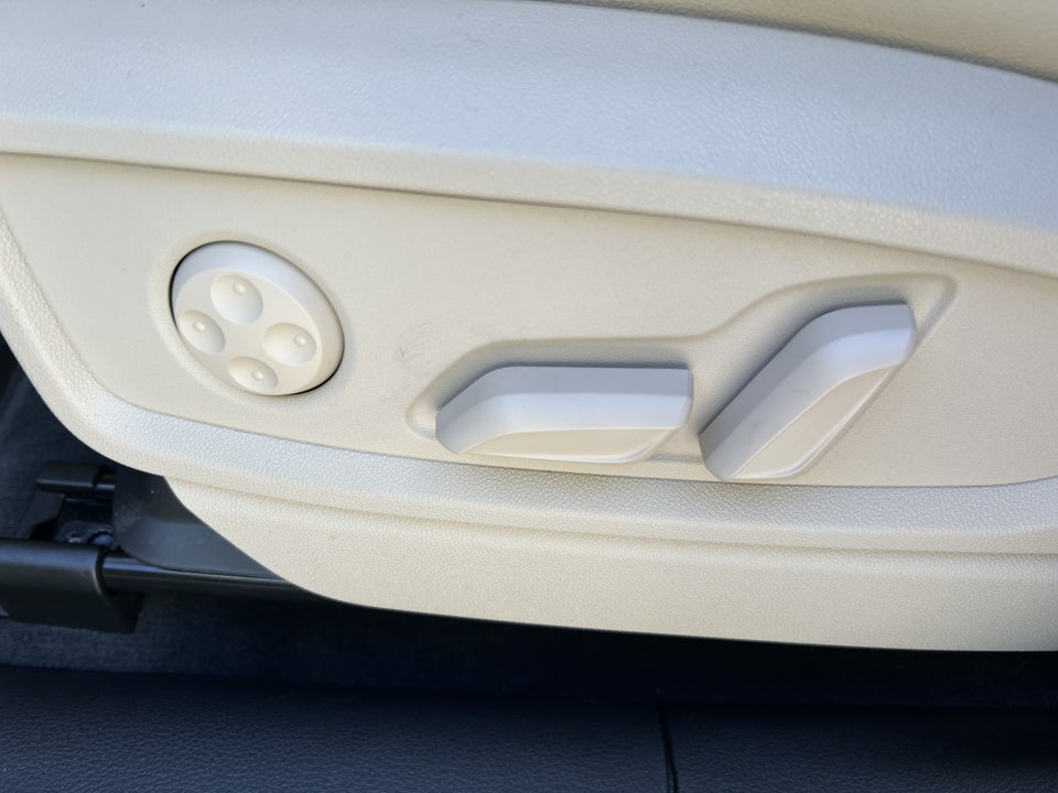 2023 Audi Q5 Premium Plus 55 TFSI e S line quattro S tronic