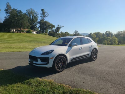 2022 Porsche Macan S