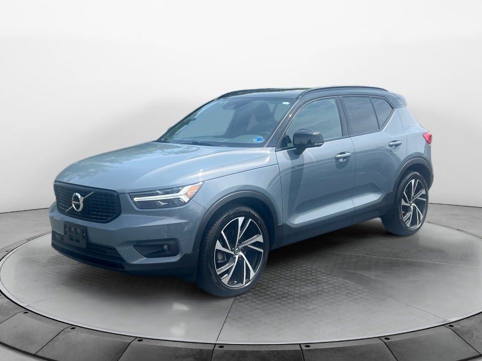 2021 Volvo XC40 R-Design