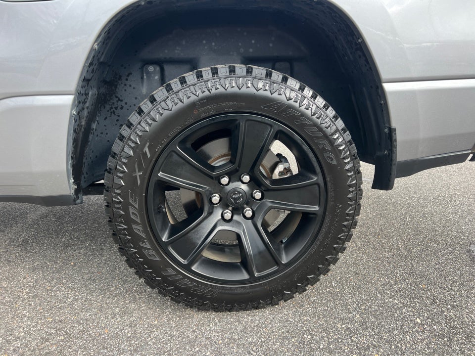 2021 RAM 1500 Big Horn Crew Cab 4x4 5'7" Box