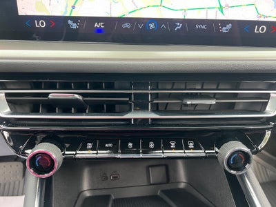 2025 Chevrolet Traverse FWD LT