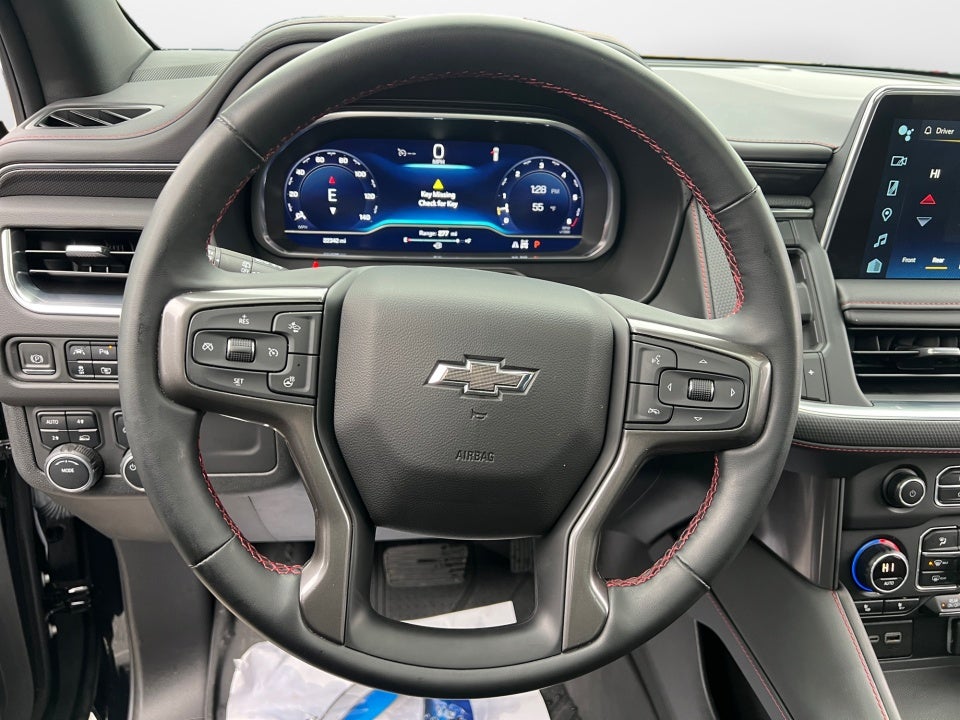 2023 Chevrolet Suburban 4WD RST