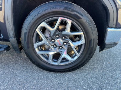 2022 GMC Sierra 1500 4WD Crew Cab Short Box SLT