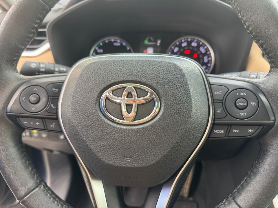 2021 Toyota RAV4 Hybrid XLE Premium