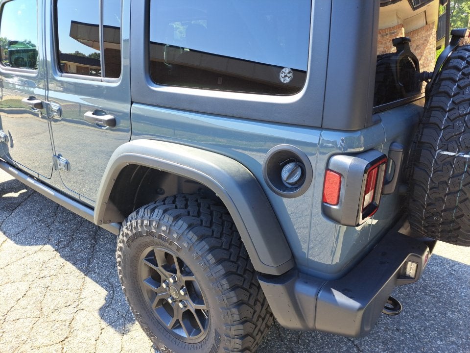 2025 Jeep Wrangler 4-Door Willys 4x4