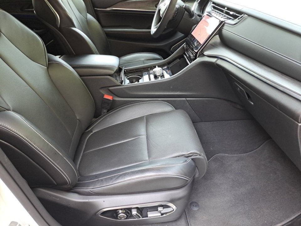 2023 Jeep Grand Cherokee Overland 4x4