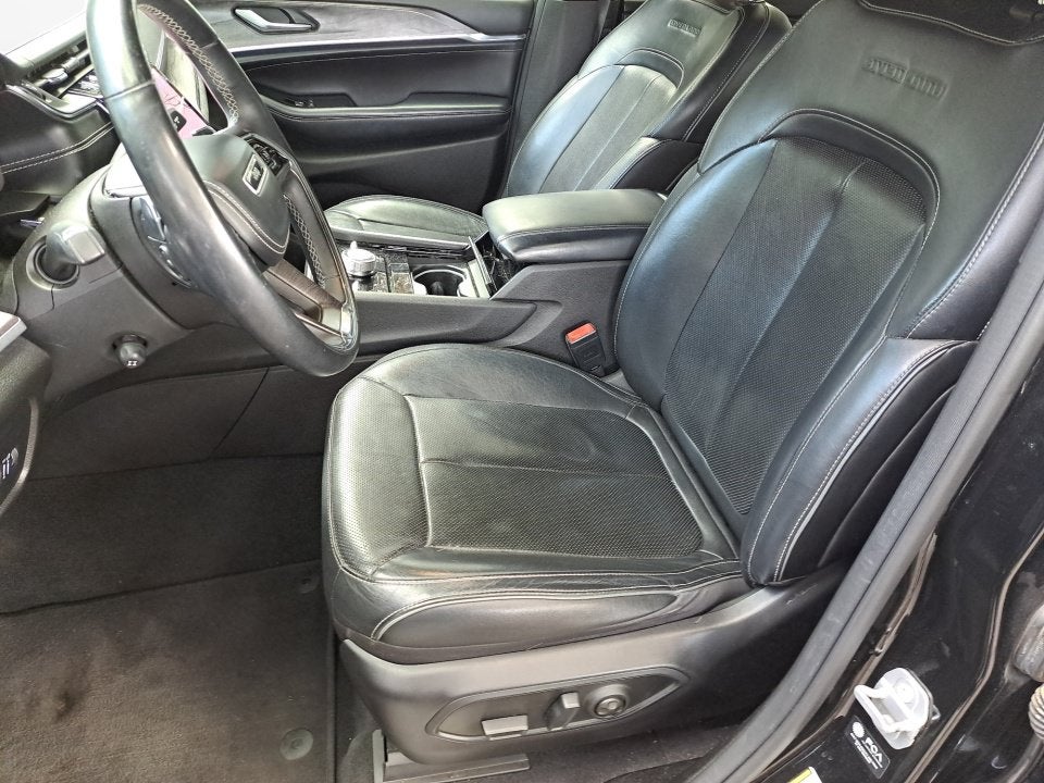 2022 Jeep Grand Cherokee L Overland 4x4