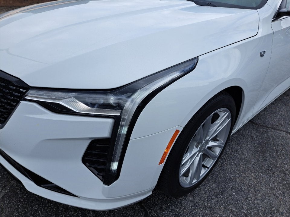 2023 Cadillac CT4 Luxury