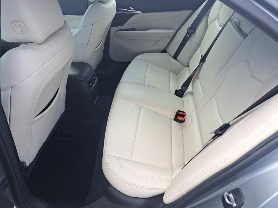 2023 Cadillac CT4 Luxury