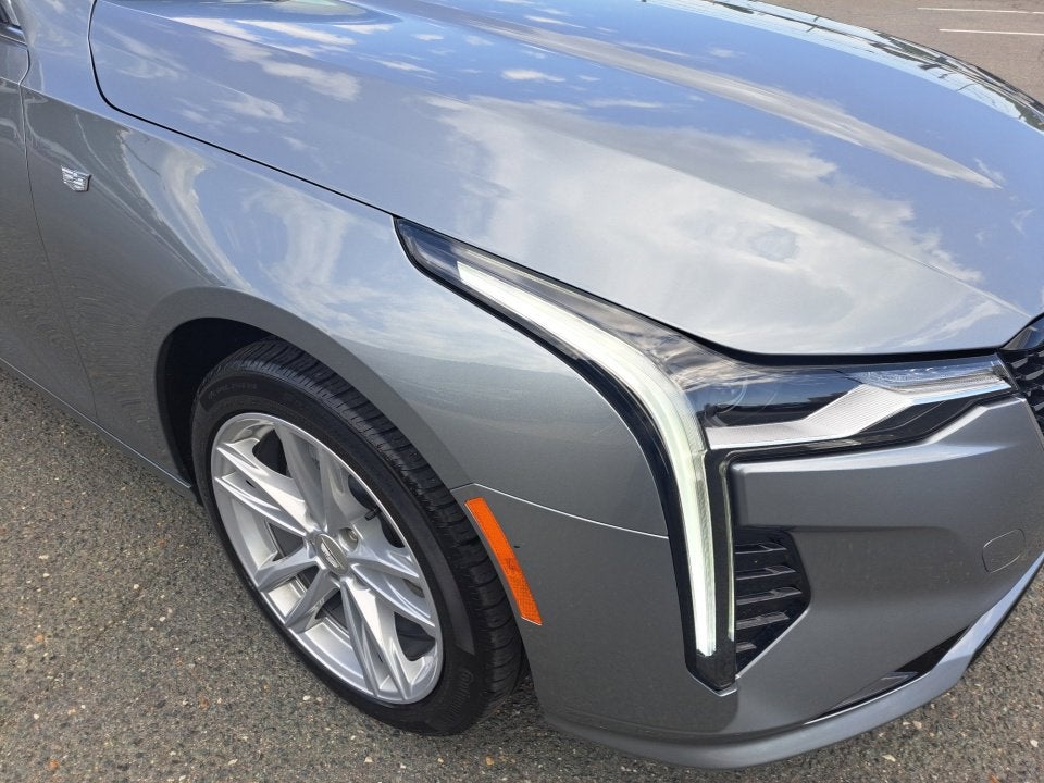 2023 Cadillac CT4 Luxury