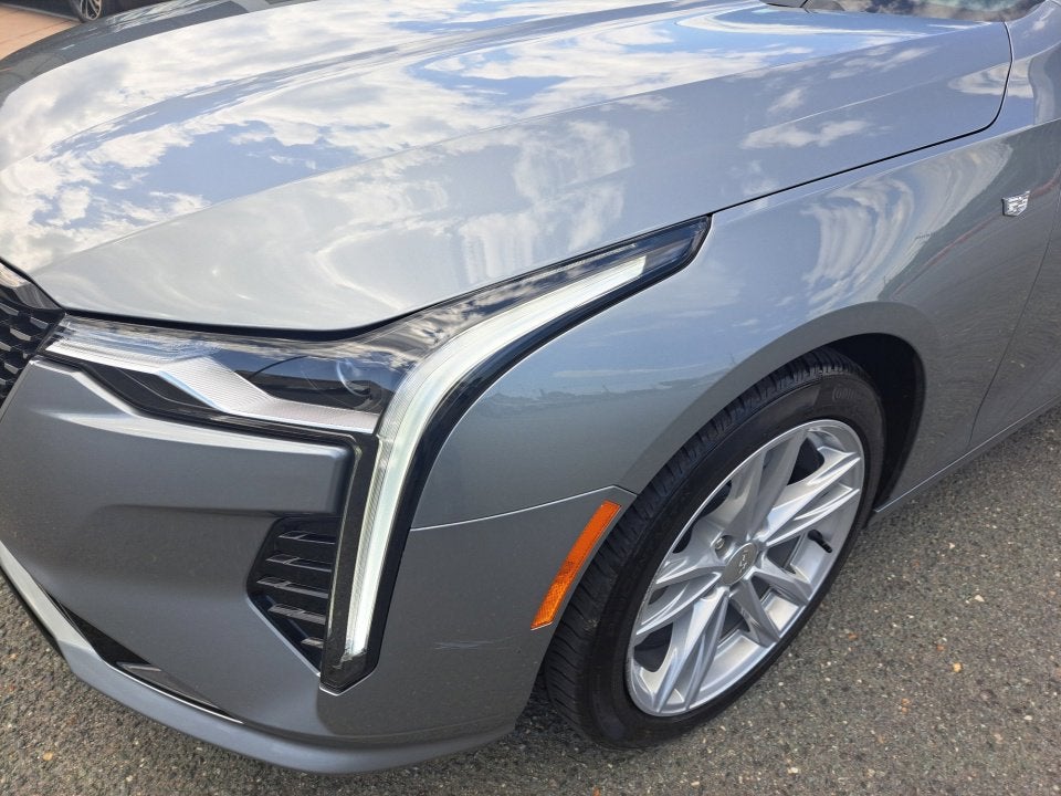 2023 Cadillac CT4 Luxury