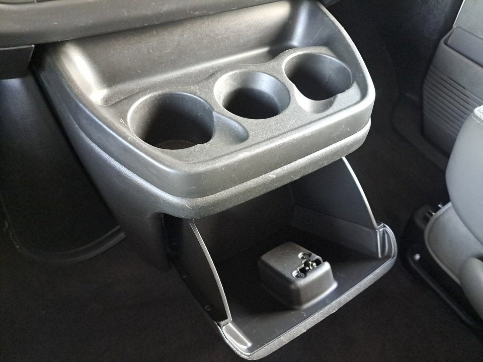 2024 Chevrolet Express Passenger 3500 1LT