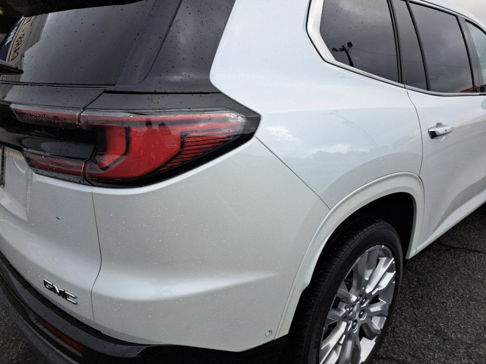2024 GMC Acadia Denali