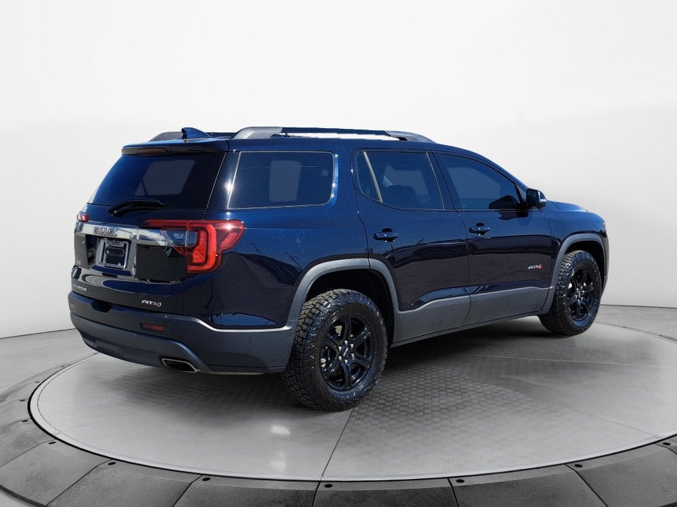 2022 GMC Acadia AT4