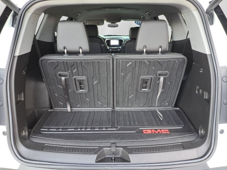 2022 GMC Acadia SLT