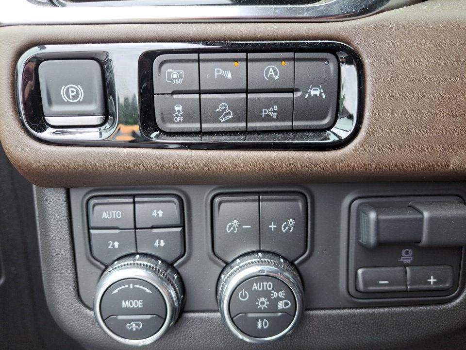 2025 GMC Yukon Denali Ultimate