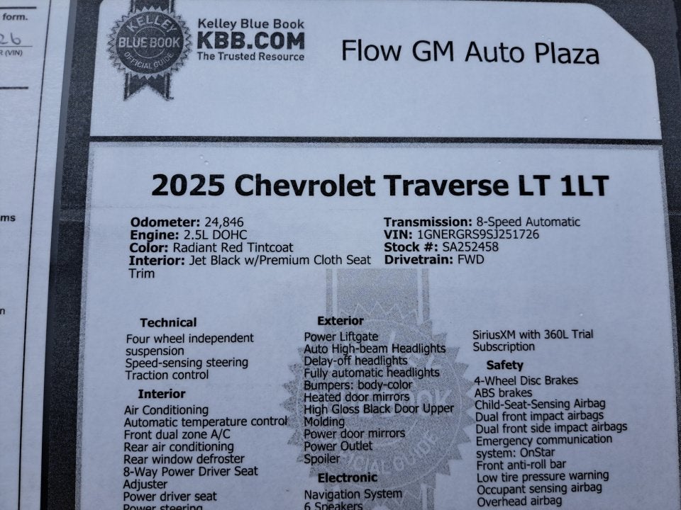 2025 Chevrolet Traverse LT
