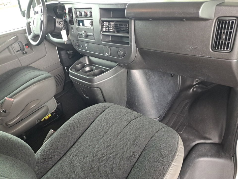 2025 GMC Savana Cargo Work Van