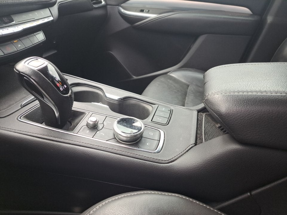2019 Cadillac XT4 FWD Premium Luxury