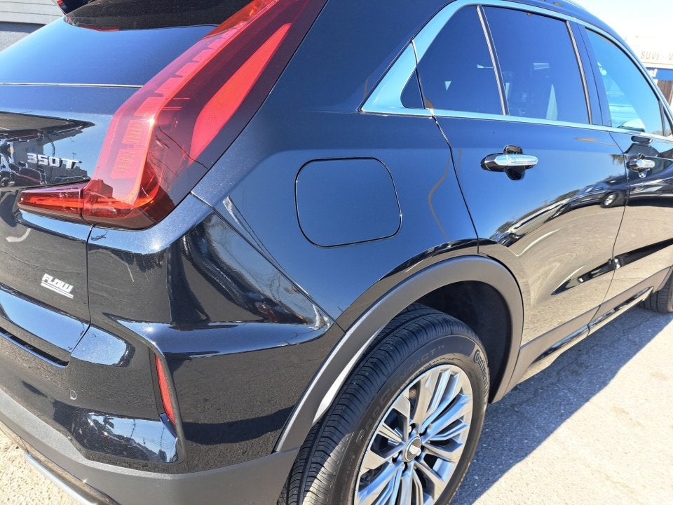2025 Cadillac XT4 Premium Luxury