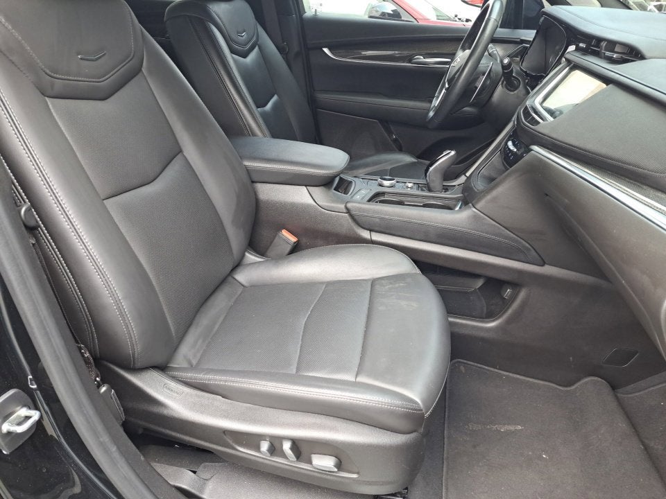 2022 Cadillac XT5 Sport