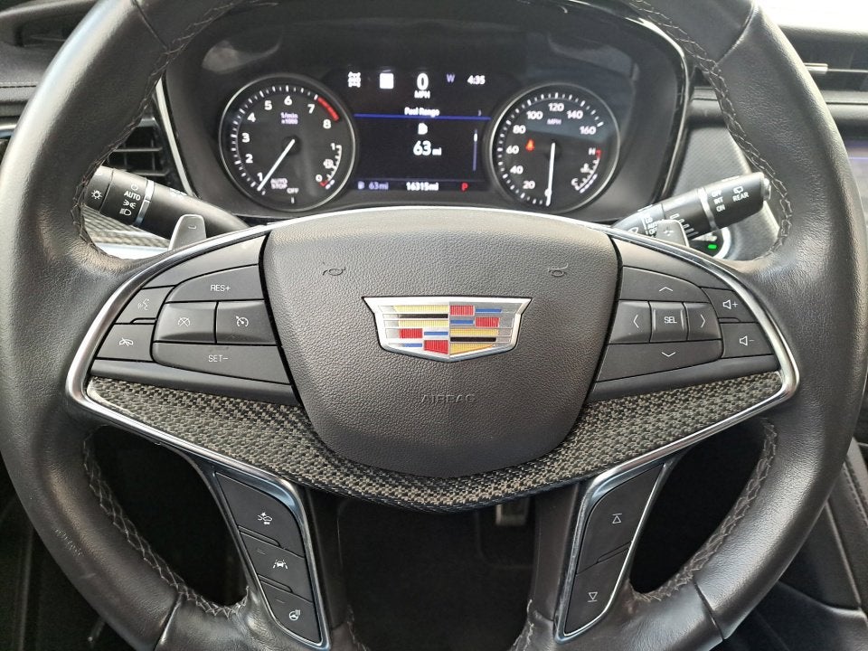 2022 Cadillac XT5 Sport