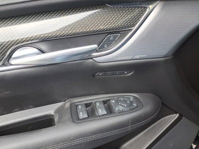 2022 Cadillac XT5 Sport