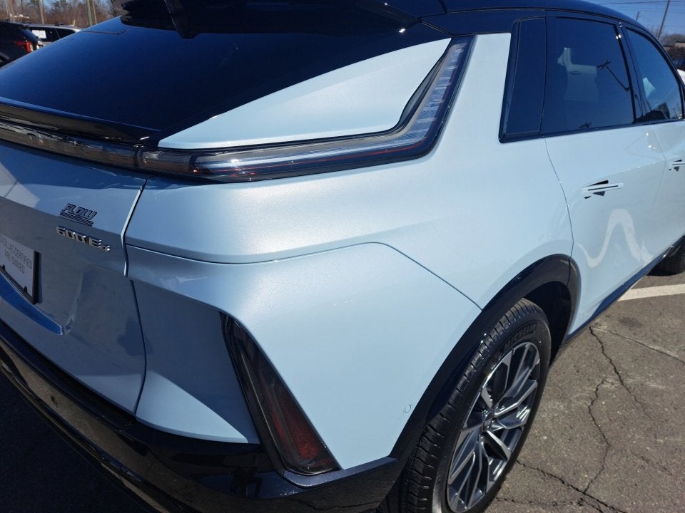 2025 Cadillac LYRIQ Sport 1