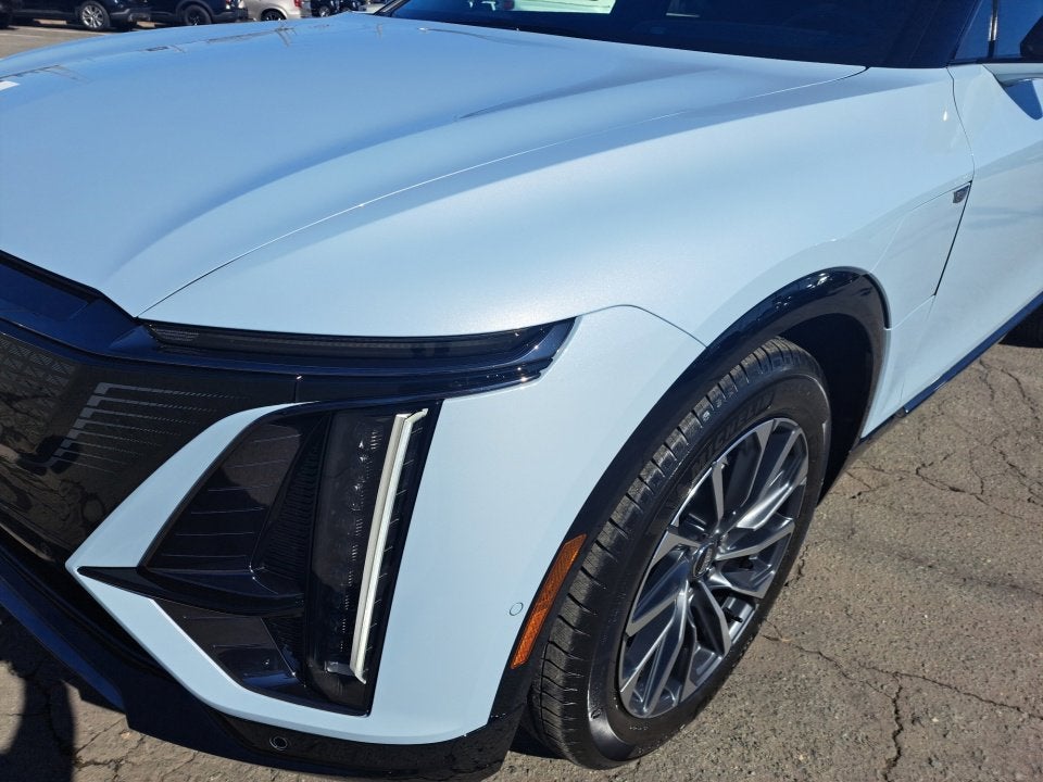 2025 Cadillac LYRIQ Sport 1