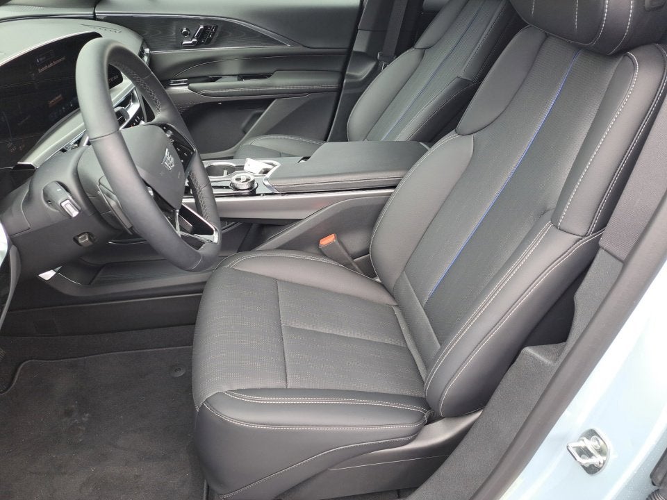 2025 Cadillac LYRIQ Sport 1