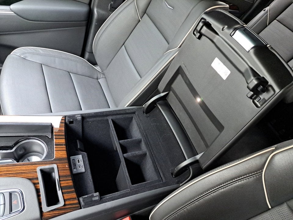 2024 Cadillac Escalade ESV Premium Luxury