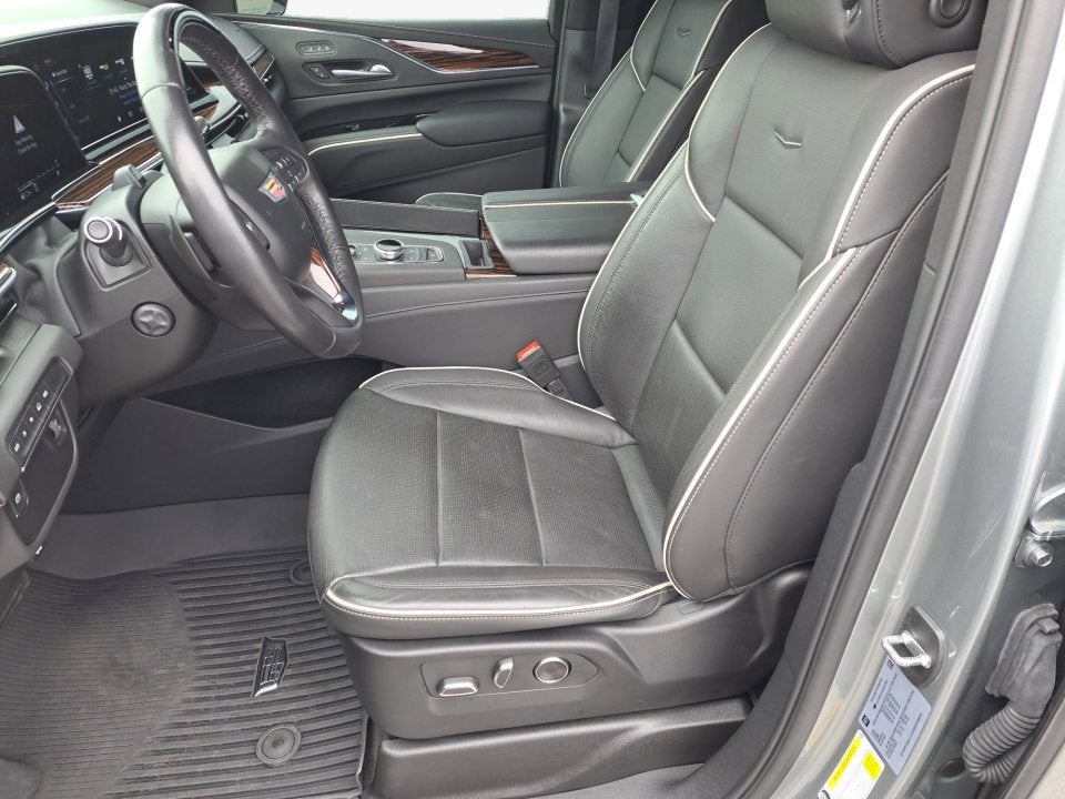 2024 Cadillac Escalade ESV Premium Luxury