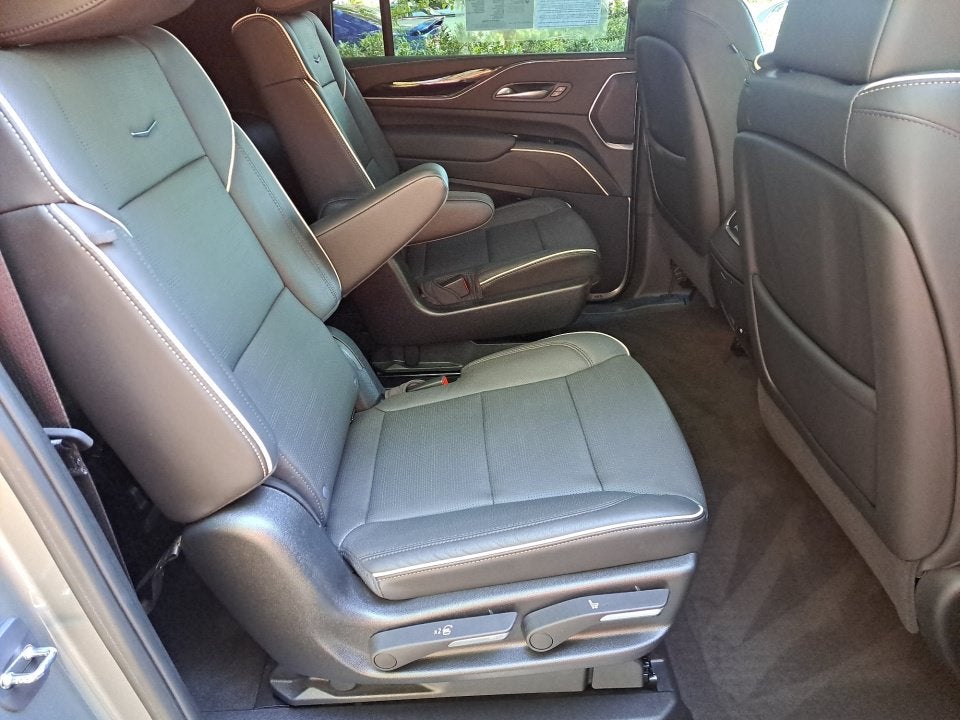 2023 Cadillac Escalade ESV 4WD Sport