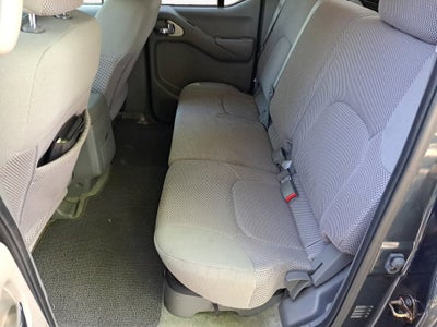 2015 Nissan Frontier SV