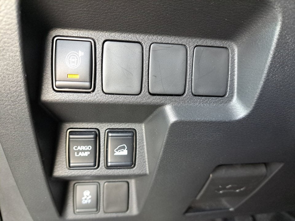 2022 Nissan Frontier S
