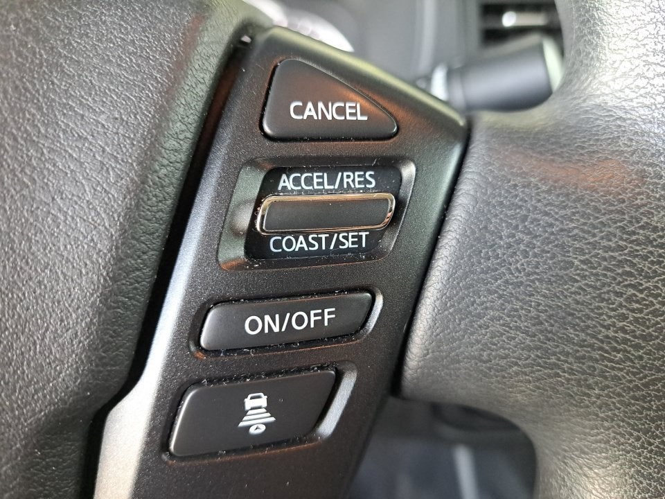 2022 Nissan Frontier S
