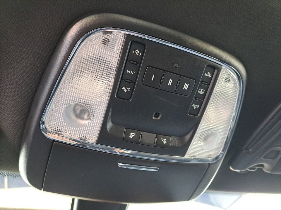 2018 Chrysler 300 300S