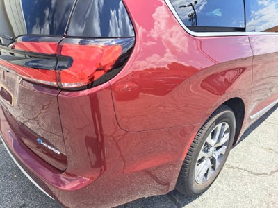 2021 Chrysler Pacifica Hybrid Pinnacle