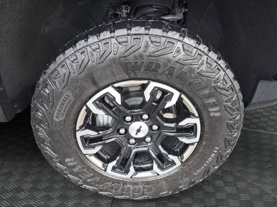 2025 Chevrolet Silverado 1500 ZR2