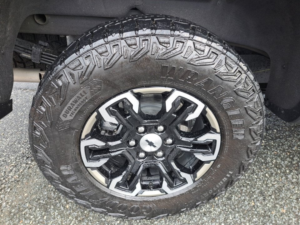 2025 Chevrolet Silverado 1500 ZR2