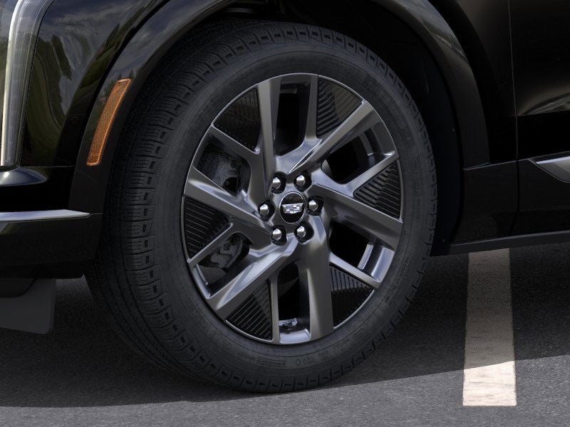 2025 Cadillac OPTIQ Luxury 1