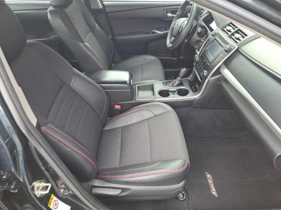 2016 Toyota Camry XLE