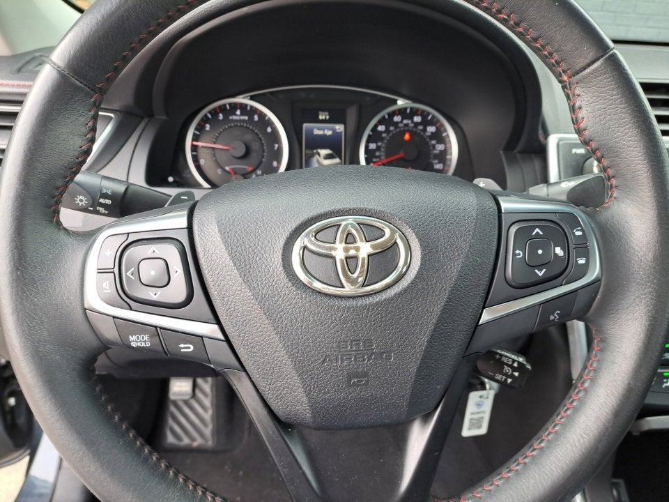 2016 Toyota Camry XLE