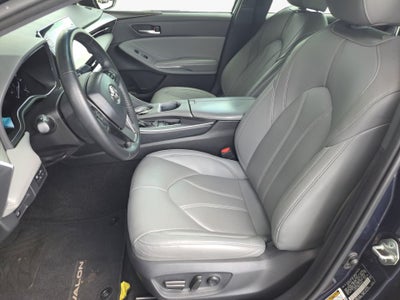 2019 Toyota Avalon XLE